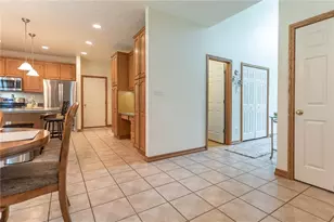 1846 Lori Ln, Hermitage, PA 16148 - Photo 8