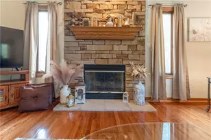 1846 Lori Ln, Hermitage, PA 16148 - Photo 14