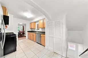 226 Garland St, Pittsburgh, PA 15218 - Photo 8