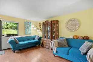 3769 Allendale Cir, Pittsburgh, PA 15204 - Photo 6