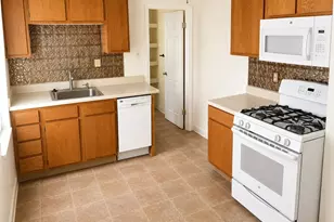 323 38th St, Pittsburgh, PA 15201 - Photo 2