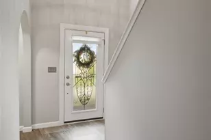 4998 Summit Dr, Hampton, PA 15101 - Photo 2