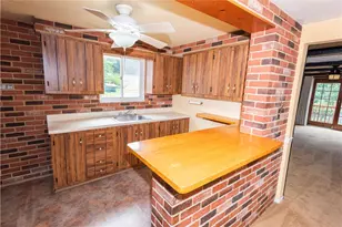 107 Mulkerrin Dr, Ross Twp, PA 15214 - Photo 12