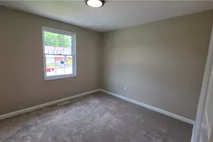 745 Sara Ln, Verona, PA 15147 - Photo 32