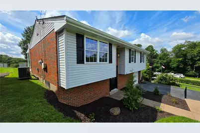 745 Sara Ln, Verona, PA 15147 - Photo 2