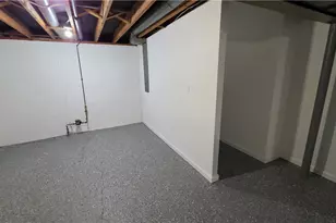 745 Sara Ln, Verona, PA 15147 - Photo 38