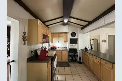 410 Eau Claire St, Butler, PA 16001 - Photo 6