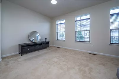 10 Roosevelt Dr, Kennedy Township, PA 15136 - Photo 12
