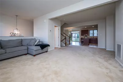 10 Roosevelt Dr, Kennedy Township, PA 15136 - Photo 14