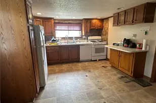 400 Ridge Ave, Butler, PA 16001 - Photo 4