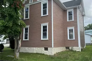 500 Painter St, Everson, PA 15631 - Photo 4