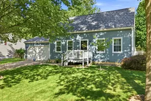 1356 Coronado Dr, Hermitage, PA 16148 - Photo 2