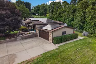 19 Ellen Dr, Robinson Twp, PA 15136 - Photo 32