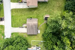 1081 Old Post Rd, South Park, PA 15129 - Photo 4