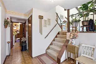 1081 Old Post Rd, South Park, PA 15129 - Photo 16