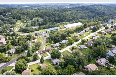 1081 Old Post Rd, South Park, PA 15129 - Photo 12