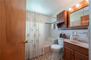 4913 Aspen St, West Mifflin, PA 15122 - Photo 18