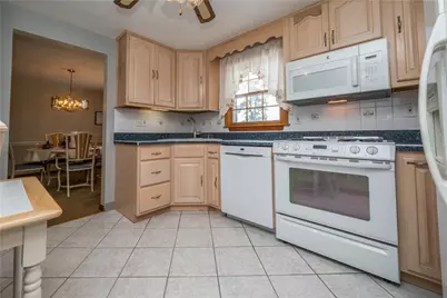 5639 Tracy Dr, Bethel Park, PA 15236 - Photo 18