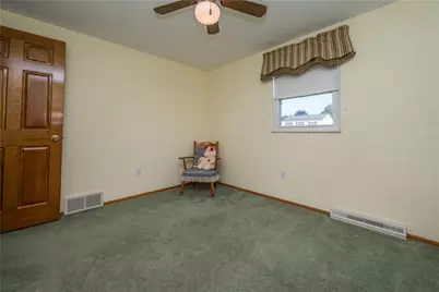 5639 Tracy Dr, Bethel Park, PA 15236 - Photo 28