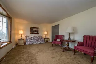 5639 Tracy Dr, Bethel Park, PA 15236 - Photo 8