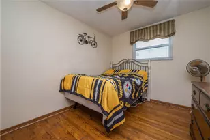 5639 Tracy Dr, Bethel Park, PA 15236 - Photo 32