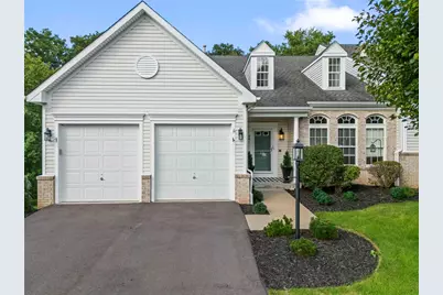 941 Royal Crt, North Strabane, PA 15317 - Photo 1
