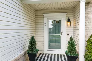 941 Royal Ct, North Strabane, PA 15317 - Photo 2