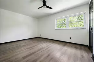 585 Lucia Dr, Wilkins Township, PA 15221 - Photo 14