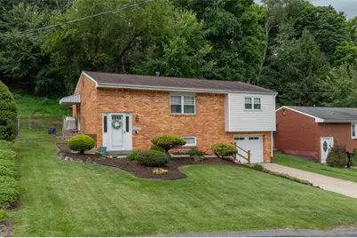 221 Northmont Dr, Pittsburgh, PA 15147 - Photo 2