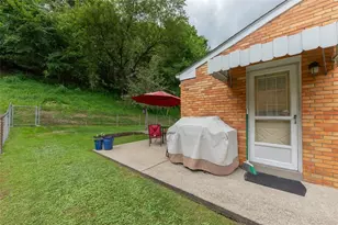 221 Northmont Dr, Pittsburgh, PA 15147 - Photo 28