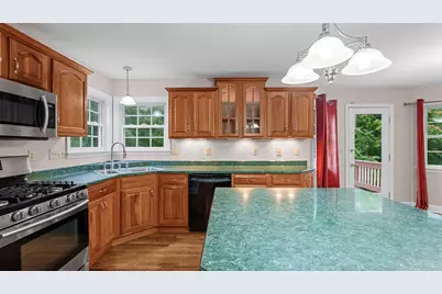 8310 Reagan Drive, Pittsburgh, PA 15237 - Photo 6