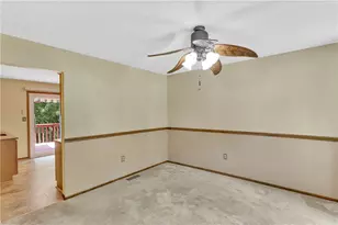 156 Dinwiddie Dr, Pittsburgh, PA 15068 - Photo 14