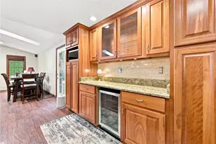 859 Meadowbrook Rd, Level Green, PA 15085 - Photo 8