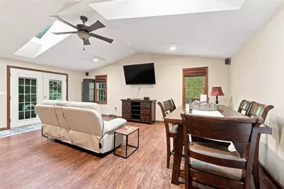 859 Meadowbrook Rd, Level Green, PA 15085 - Photo 12