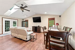 859 Meadowbrook Rd, Level Green, PA 15085 - Photo 12