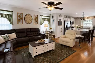 153 Olivia Dr, Center Township, PA 15061 - Photo 6
