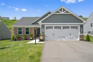 153 Olivia Dr, Center Township, PA 15061 - Photo 28