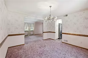 3425 Aloha Dr, Lower Burrell, PA 15068 - Photo 8