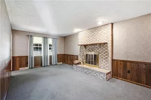 3425 Aloha Dr, Lower Burrell, PA 15068 - Photo 8