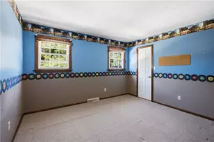 3425 Aloha Dr, Lower Burrell, PA 15068 - Photo 22