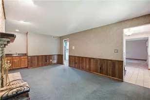3425 Aloha Dr, Lower Burrell, PA 15068 - Photo 6