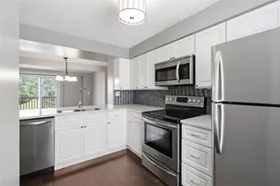 115 Saxonwald, Pittsburgh, PA 15234 - Photo 2