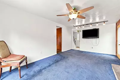 102 Greylock Dr, Pittsburgh, PA 15235 - Photo 16