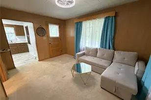 403 Bridgeport Rd, Mount Pleasant Township, PA 15666 - Photo 6