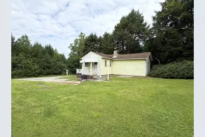 403 Bridgeport Road, Mount Pleasant Township, PA 15666 - Photo 2