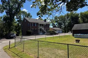 1319 Riverside Dr, Bridgewater, PA 15009 - Photo 12