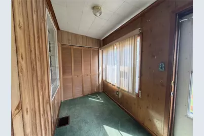 40 Emerson Avenue, Wheatland, PA 16161 - Photo 4