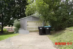 40 Emerson Ave, Wheatland, PA 16161 - Photo 16