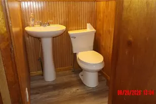 40 Emerson Ave, Wheatland, PA 16161 - Photo 16