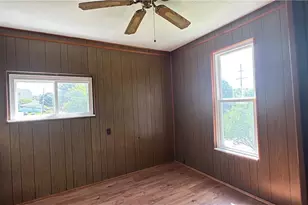 40 Emerson Ave, Wheatland, PA 16161 - Photo 20